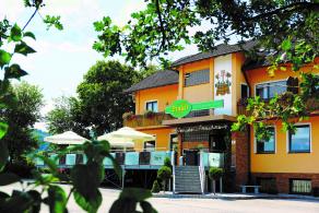 Gasthof-Brauerei-Pension Dinkel "Beim Steffes"